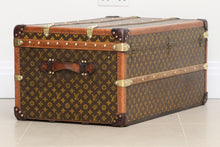Load image into Gallery viewer, Louis Vuitton Monogram Canvas - ILWT - In Luxury We Trust

