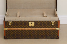 Load image into Gallery viewer, Louis Vuitton Monogram Canvas - ILWT - In Luxury We Trust