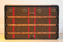 Load image into Gallery viewer, Louis Vuitton trunk