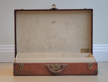 Load image into Gallery viewer, Louis Vuitton trunk