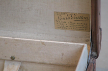 Load image into Gallery viewer, Louis Vuitton trunk