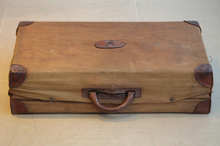 Load image into Gallery viewer, Louis Vuitton trunk