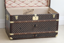 Load image into Gallery viewer, Louis Vuitton Trunk
