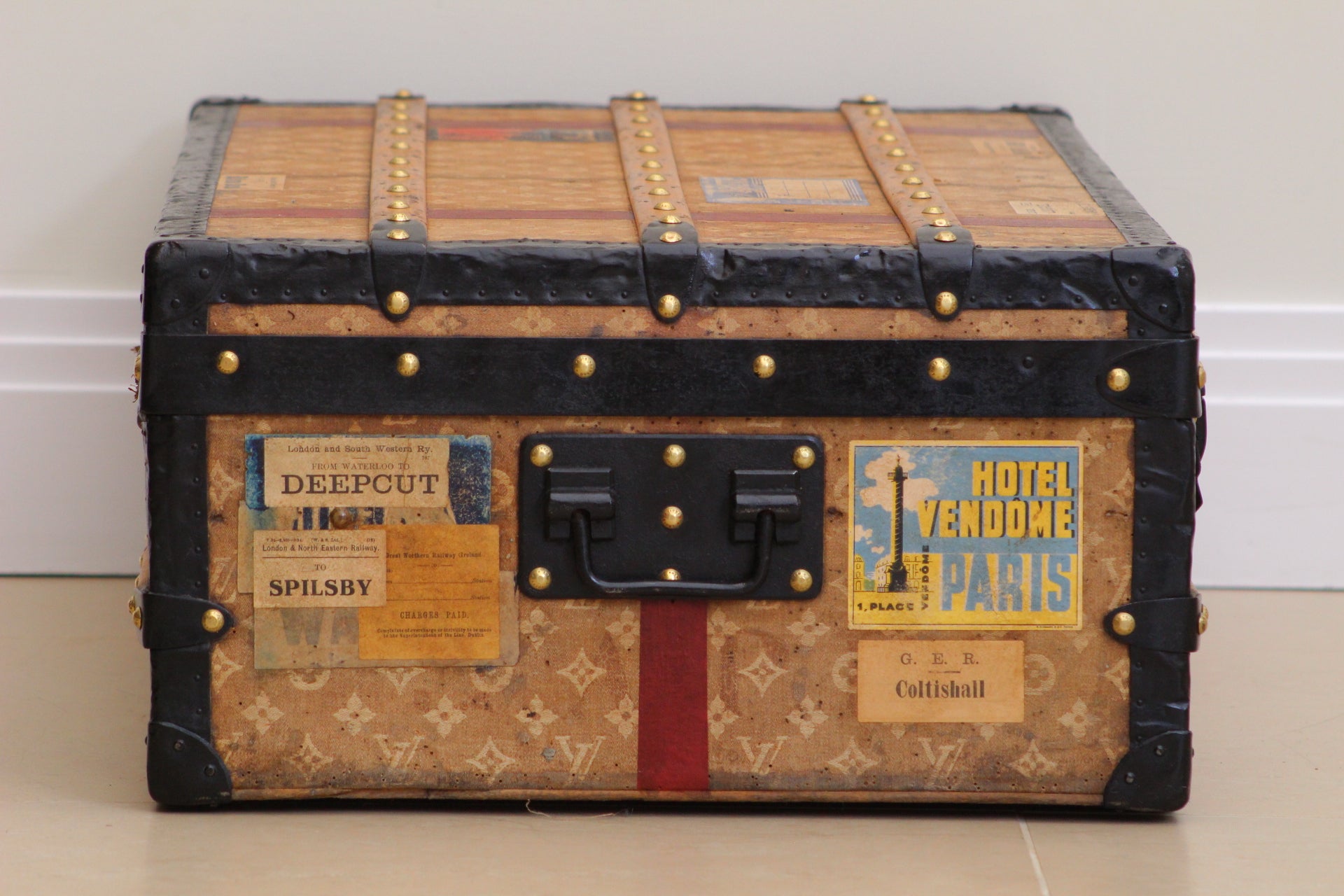 A CABINE TRUNK IN DAMIER CANVAS