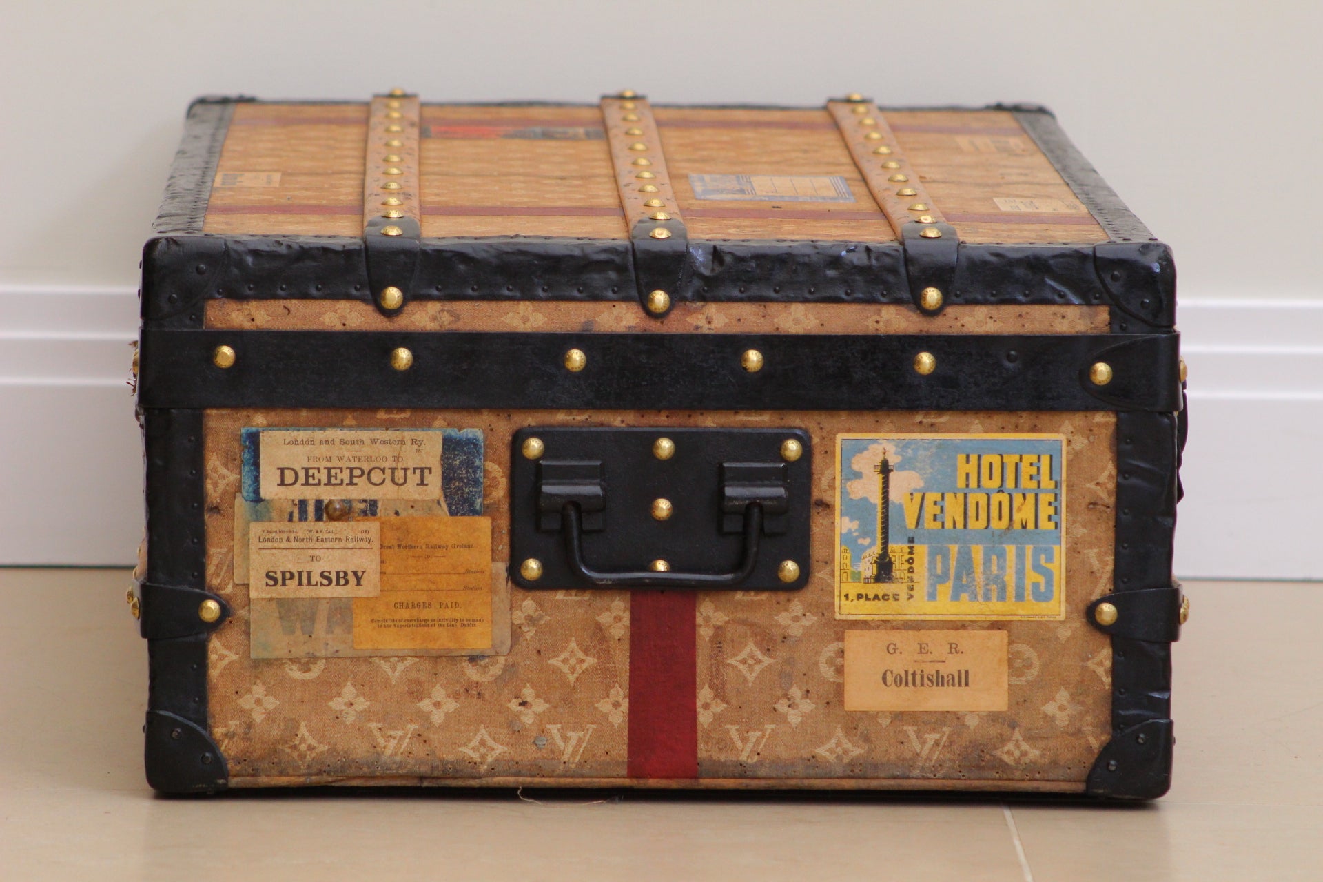 1900s Louis Vuitton Monogram Cabin Trunk – ILWT - In Luxury We Trust