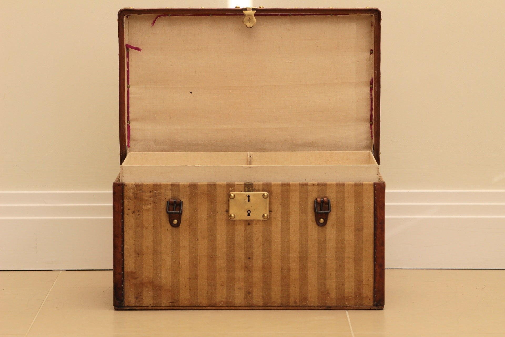 1880s Rayee Stripe Louis Vuitton Steamer Trunk