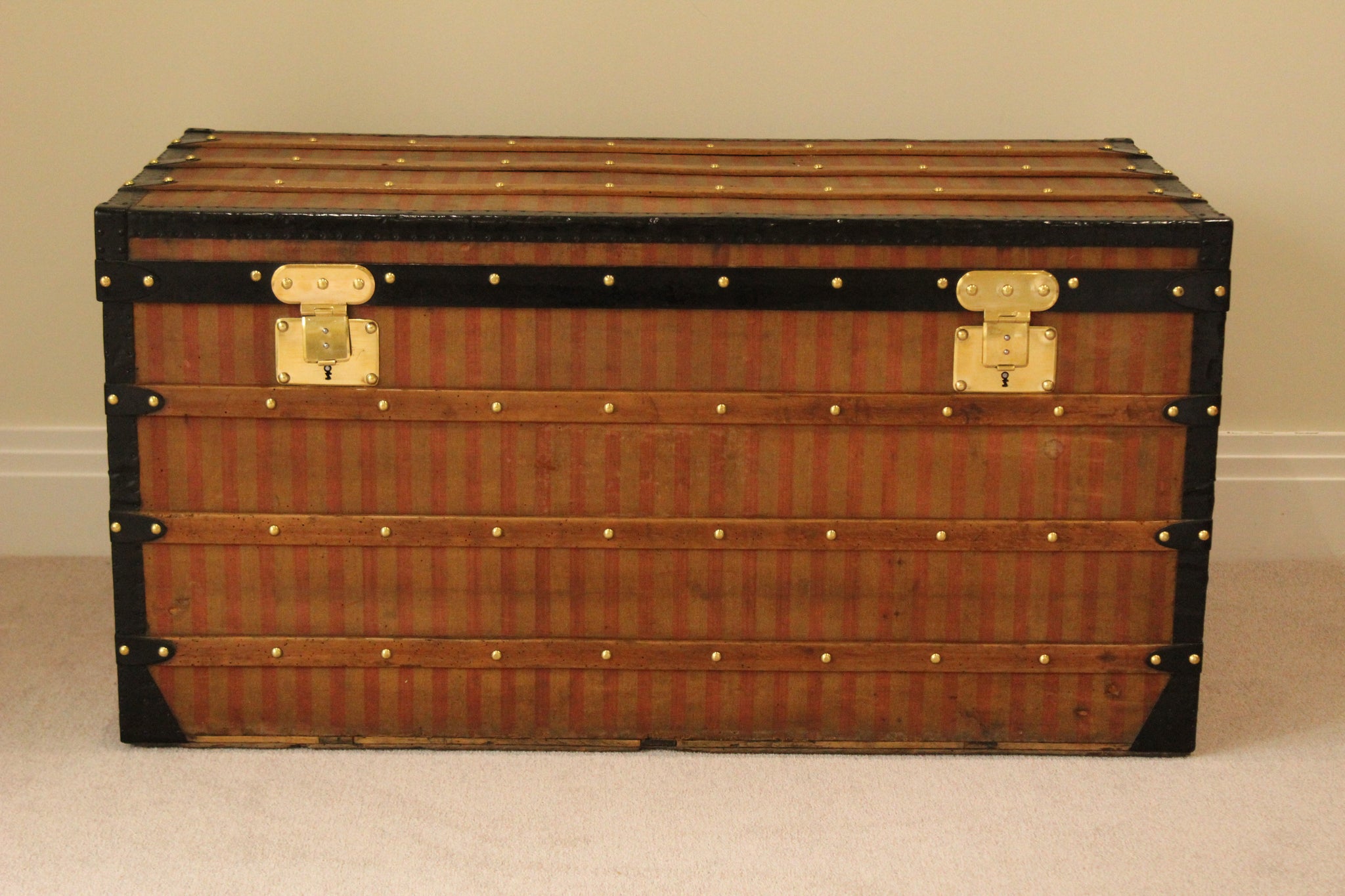 Striped Canvas Trunk from Louis Vuitton, 1876
